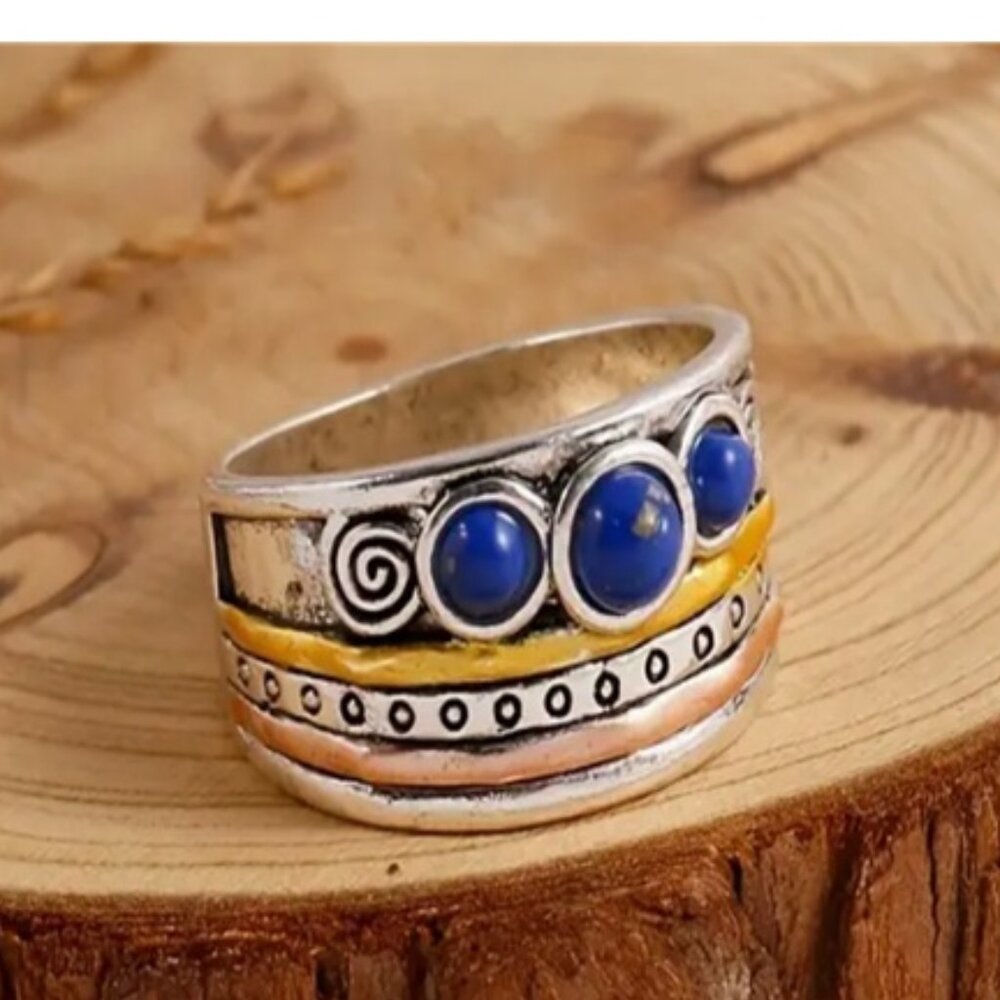 Beautiful Vintage Boho Style - Three Tone -  Lapis Lazuli Ring